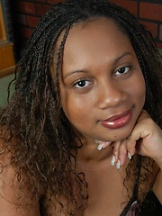 Chubby dark girl Sinamon